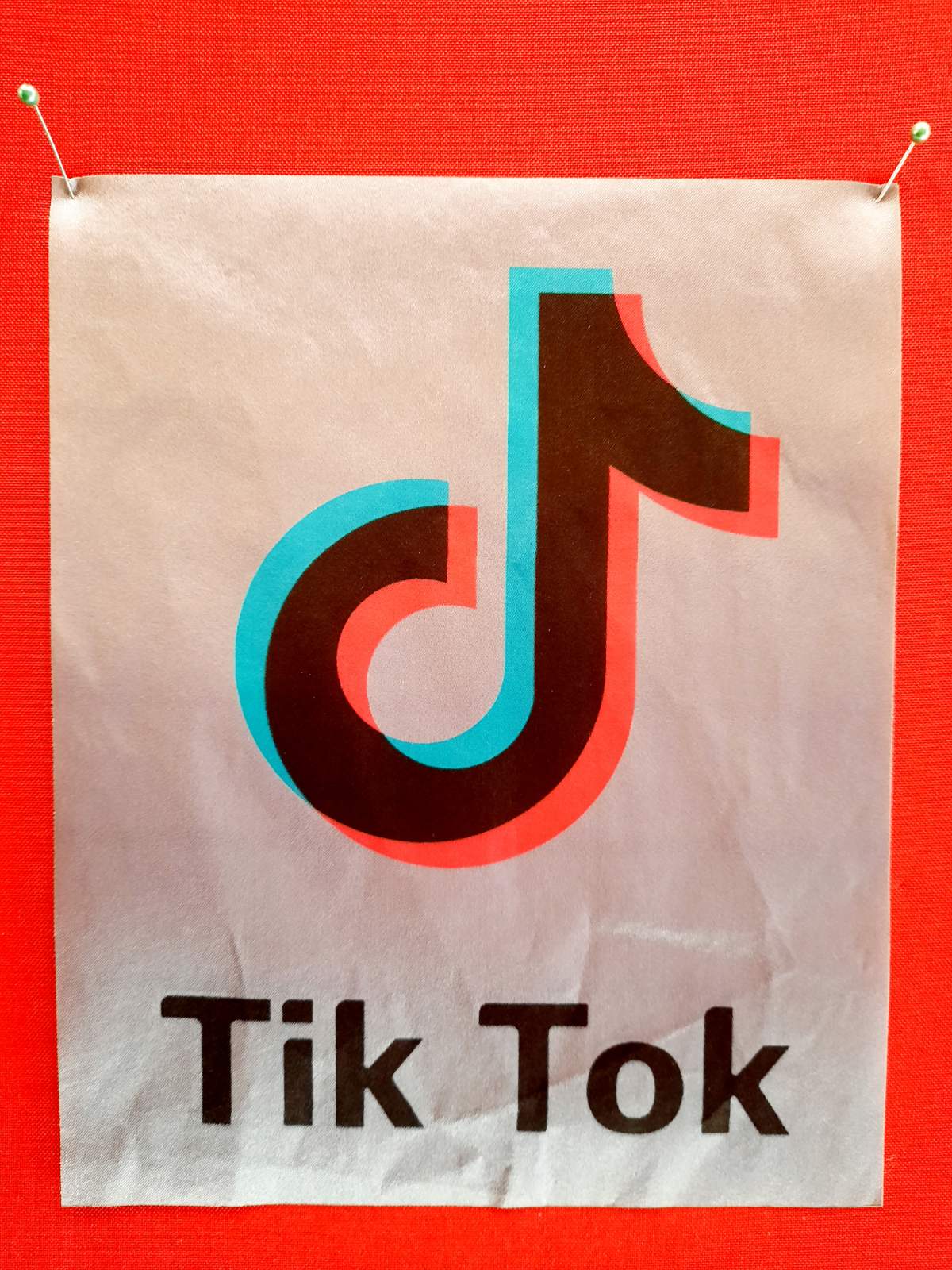 Аплікація нашивна