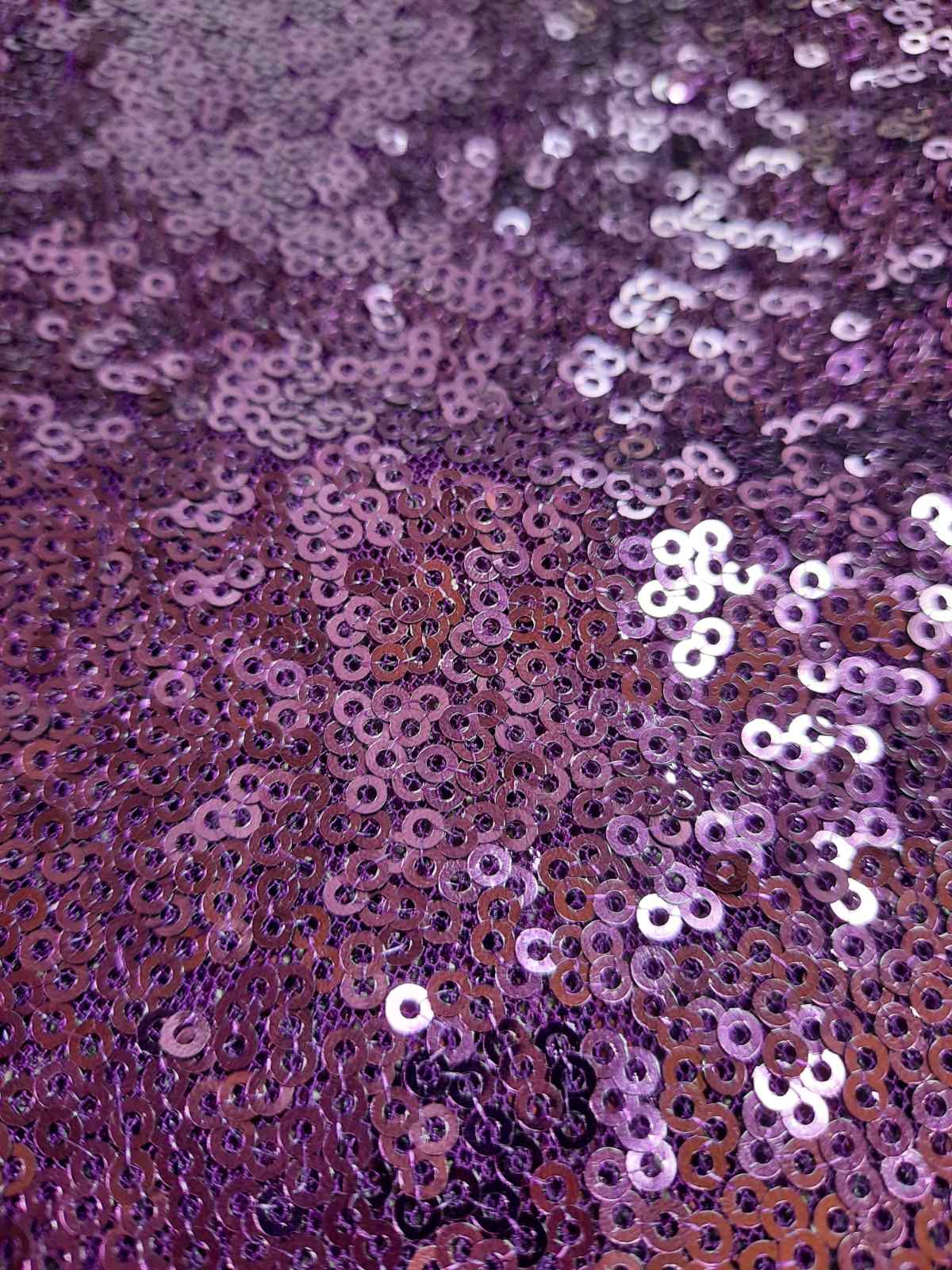 Паєтка на сітці