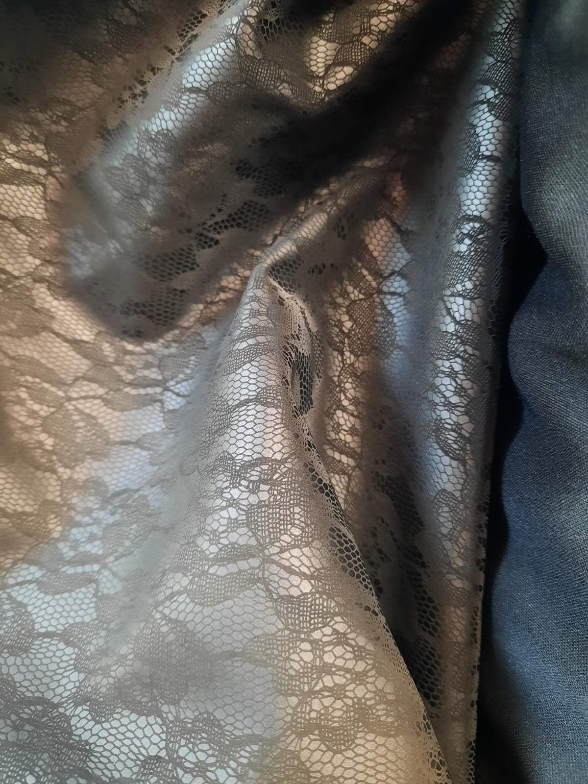 Екошкіра чорна з малюнком